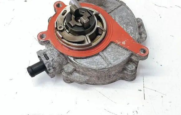 Audi Q5 SQ5 Vacuum pump 06F145100R 06F145100