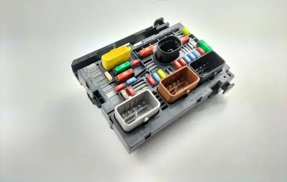 Citroen Berlingo Fuse box set 9675877980