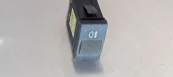 Fog light switch