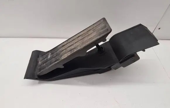BMW X5 E53 Accelerator throttle pedal 6762480
