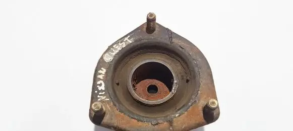 Nissan Prairie Coil spring mount 
