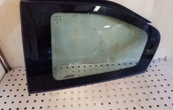 Peugeot 5008 Rear side window