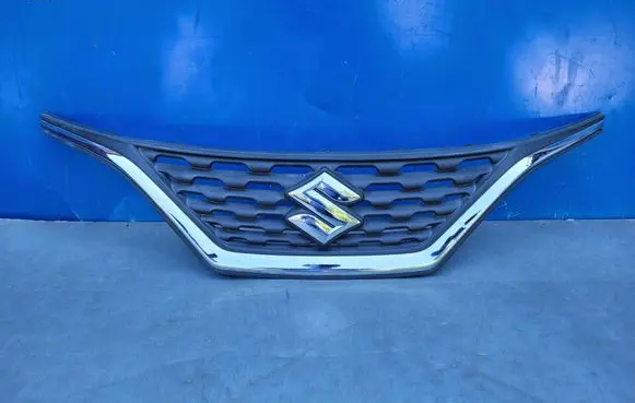 Suzuki Baleno IV Front bumper upper radiator grill 71741-68P1