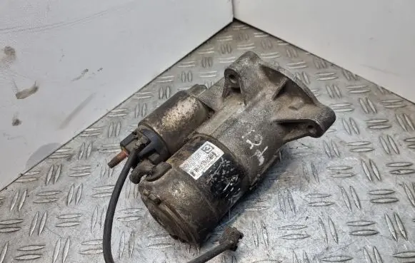Citroen Xsara Picasso Starter motor M000T82081
