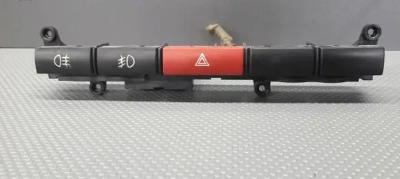 Fiat Punto (199) Hazard light switch