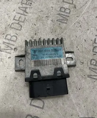 Porsche 911 991 Fuel injection pump control unit/module 99161802501
