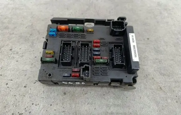 Peugeot 307 CC BSM Control unit 