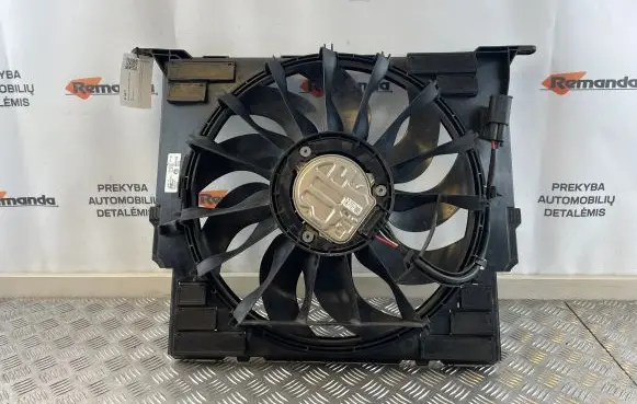 BMW 5 G30 G31 Electric radiator cooling fan 8590049