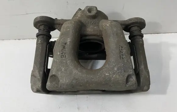 BMW 1 E81 E87 Front brake caliper 5422