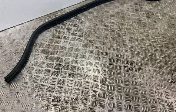 BMW X1 F48 F49 Engine compartment rubber 7329397