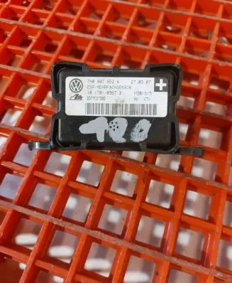 Volkswagen Touareg I ESP acceleration yaw rate sensor 7H0907652A DD77C2730D 10170103673