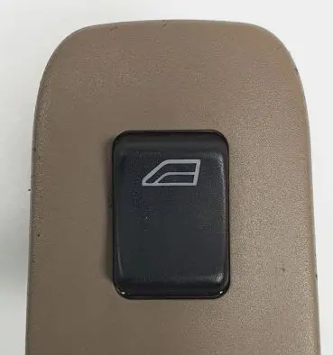 Volvo S90, V90 Quarter vent window switch 9128414