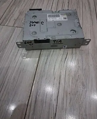 Citroen Jumpy Radio/CD/DVD/GPS head unit 9817441780