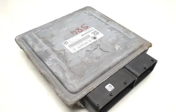 Skoda Octavia Mk2 (1Z) Engine control unit/module 03l906023fp