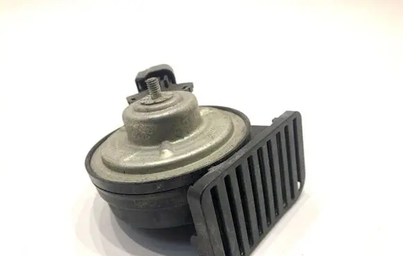 Volvo S90, V90 Horn signal A072657