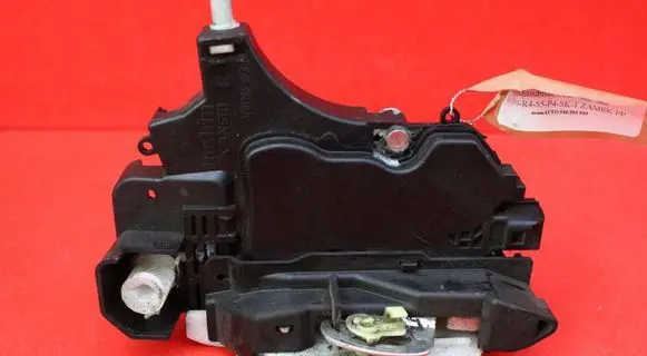 Mitsubishi Colt CZ3 Front door lock