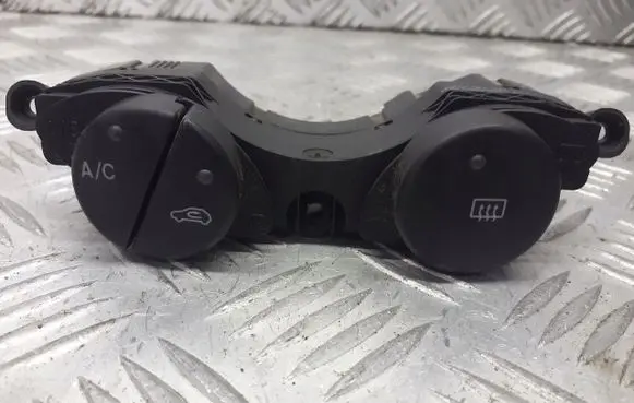 Ford Connect A set of switches 2T1T-19A945-BA