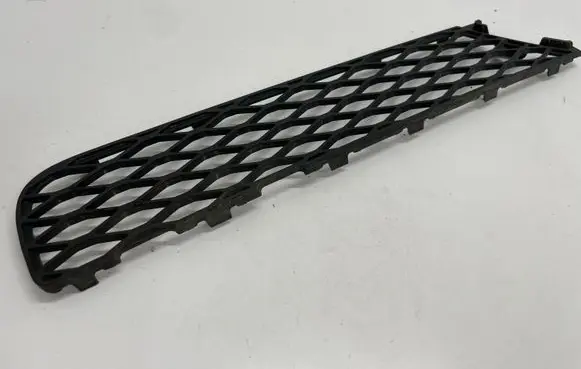 Mercedes-Benz R W251 Front bumper lower grill