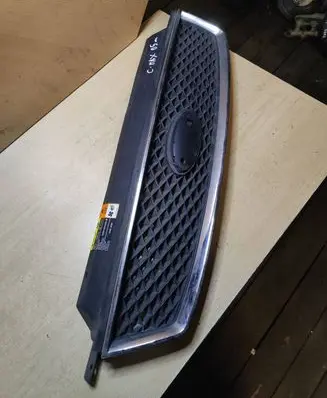 Ford Focus C-MAX Front grill 3M51R8200A 3M51R8200
