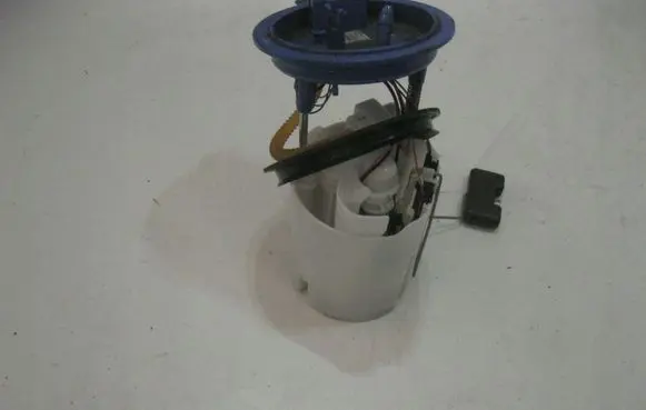 Audi A3 S3 8V Fuel injection high pressure pump