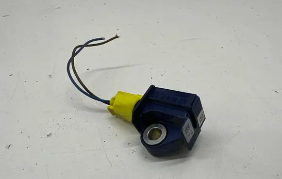 Mercedes-Benz E W212 Airbag deployment crash/impact sensor A2128204926