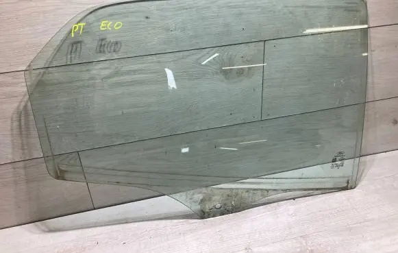 Ford Ecosport Rear door window glass