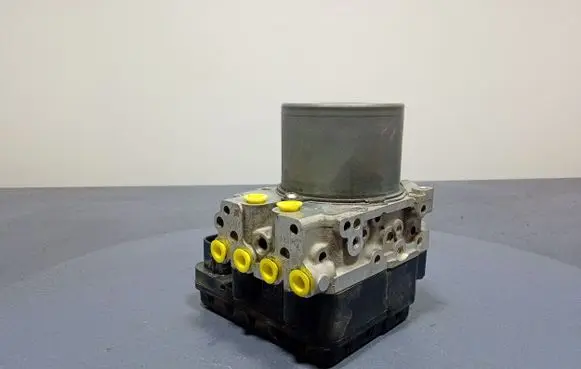 Lexus IS III XE30 ABS Pump 89541-53420