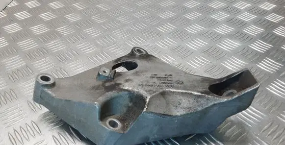 BMW X1 E84 Engine mounting bracket 6775041