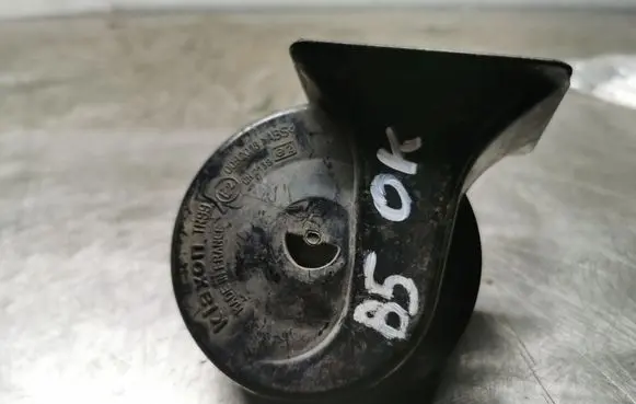 Volkswagen PASSAT B5 Horn signal