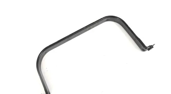Fuel tank mounting bracket