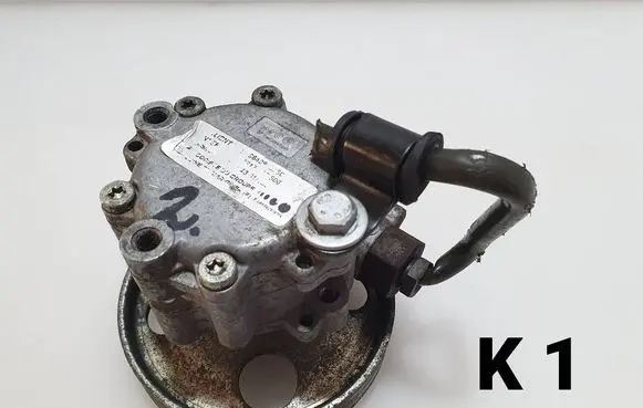 Peugeot 406 Power steering pump 9640830580