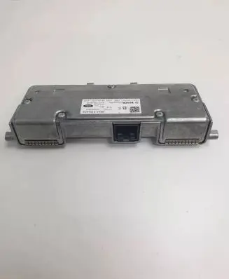 Land Rover Range Rover Velar Windshield/windscreen camera J8A219H406 1039R10032
