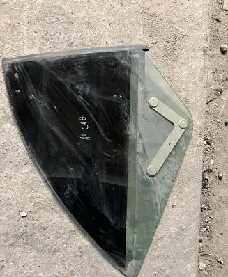Audi A4 S4 B6 8E 8H Rear side window