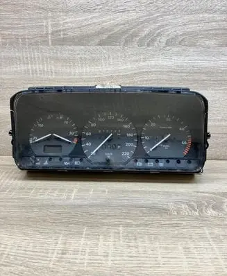 Volkswagen PASSAT B4 Speedometer (instrument cluster) 3A0919033B 110008649004