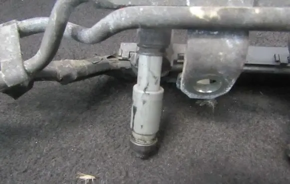 Mazda 323 Fuel injector 1955003110 195500-3110