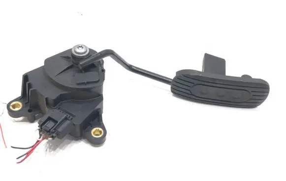 Nissan Micra Accelerator throttle pedal 18002AX700