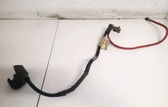 Positive cable (battery)