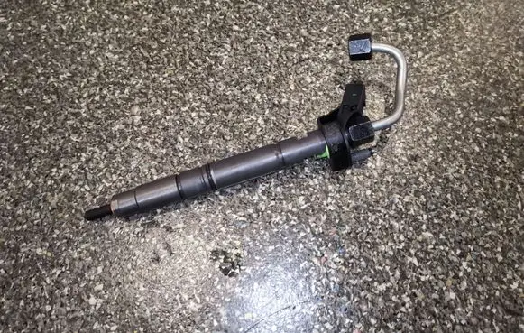Fuel injector