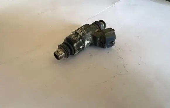 KIA Pro Cee'd I Fuel injector 353102B000