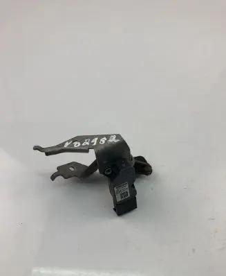Volvo XC90 Front height sensor lever 32246988