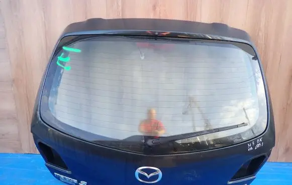 Mazda 3 I Tailgate/trunk/boot lid