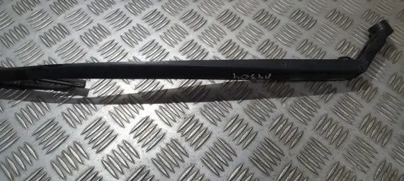 Toyota Auris 150 Front wiper blade arm 7684 3151820