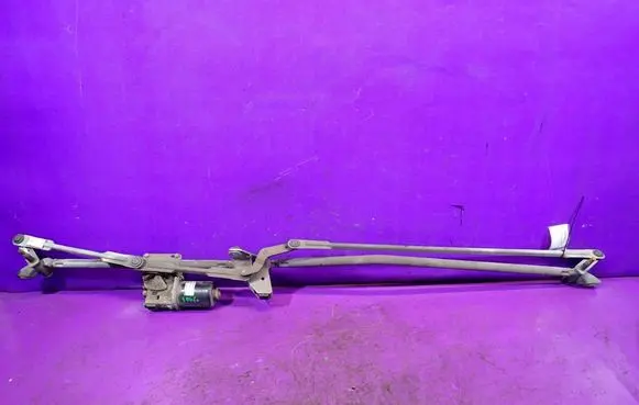 Citroen C4 I Front wiper linkage and motor 