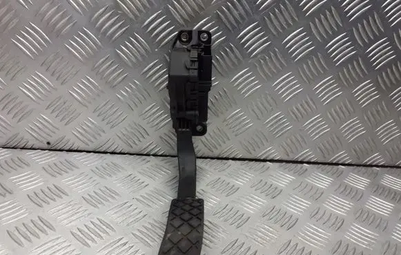Audi A6 S6 C6 4F Accelerator pedal position sensor 4F1721523B