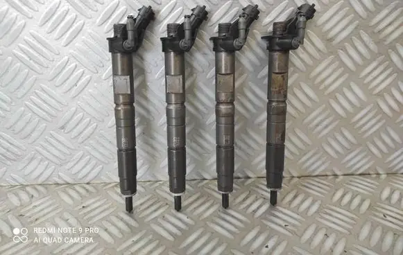 Toyota Auris E180 Fuel injector 23670-0W020 0445116054