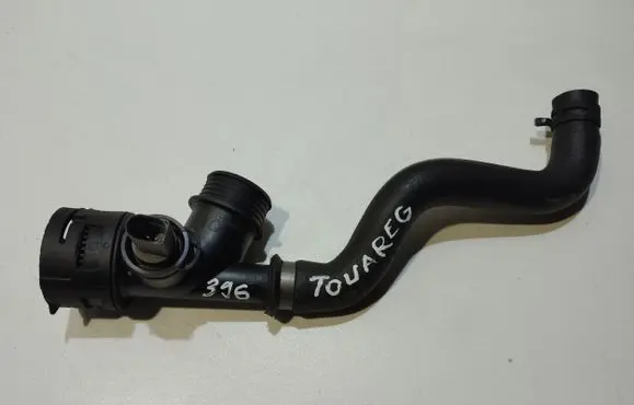 Volkswagen Touareg I Engine coolant pipe/hose 7L6122291A