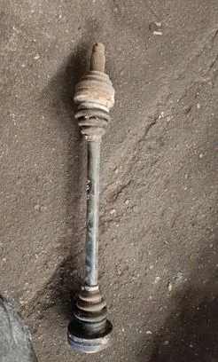 BMW 5 E60 E61 Rear driveshaft 7572423