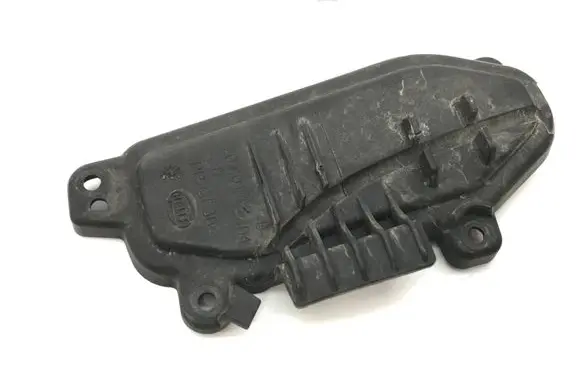 Man TGE 1gen Headlight/headlamp dust cover 20201702 20201704