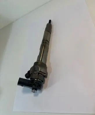 Skoda Superb B8 (3V) Fuel injector 04l130277ac