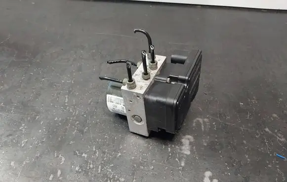 Peugeot 206 ABS Pump 9641871180